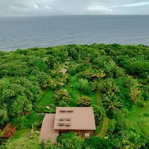 Villa Oceanside Glass On Three Gorgeous Acres! United States